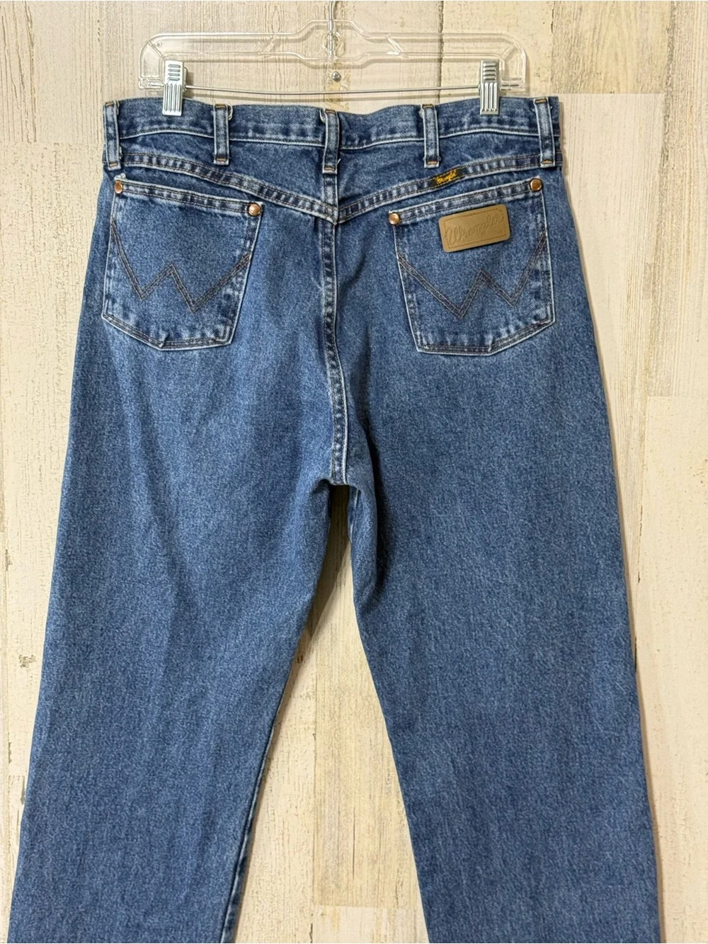 Wrangler Men’s Classic Straight Blue Denim Jeans
